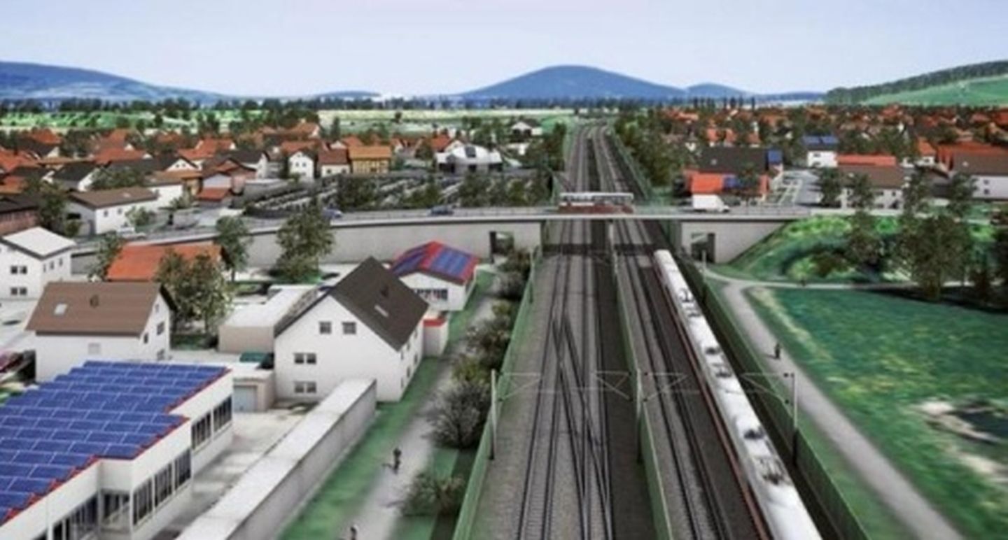 Lärmschutzwand für die Bahnstrecke